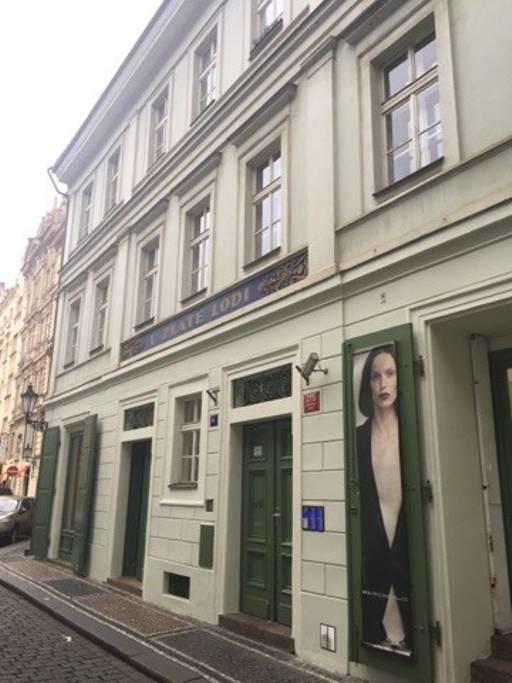 Quiet Apartment With Balcony Charles Bridge Praga Exterior foto